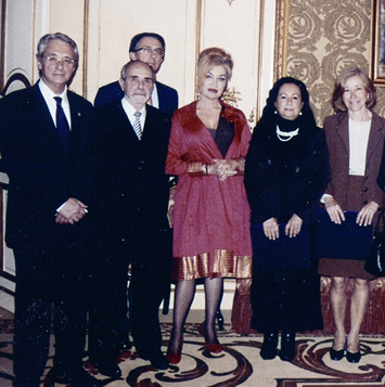 Aurora Guerra y algunos premiados y jurado