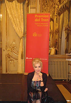 Aurora Guerra ha obtenido Accsit de Poesa Antonio Machado 2014 (Premios del Tren) por su obra Pentmero.